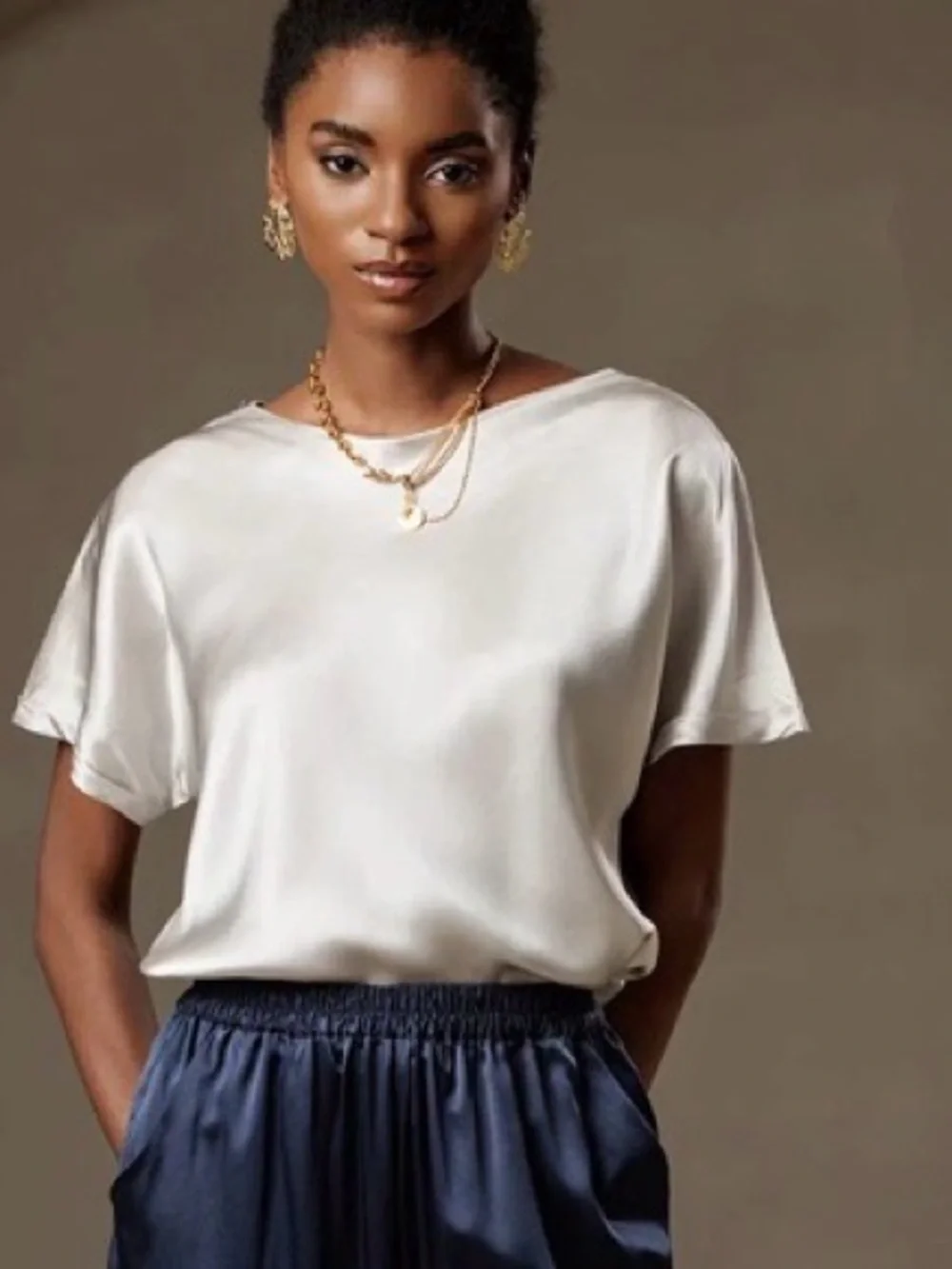 NWT Silk Silky Sz L cream color Women's Casual Short Sleeve Top